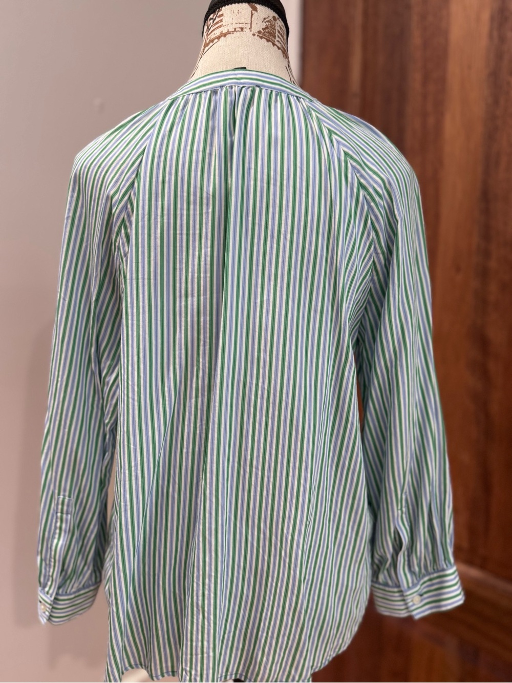 Ann Taylor Green & White Striped Button-Down Shirt